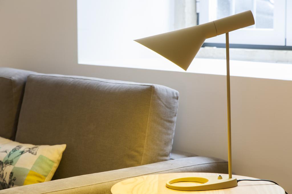 Joivy Cosy 1-Bed Flat With Workspace In Santa Catarina, Moments From Luis De Camoes Sq Lisboa Rom bilde